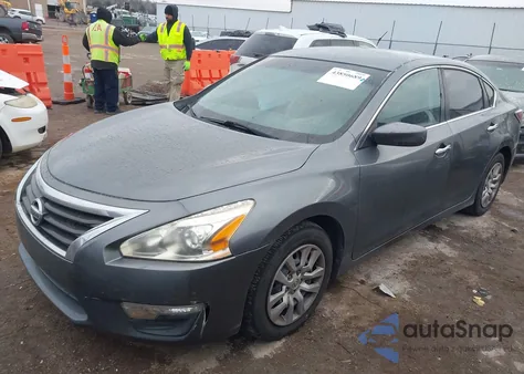 2015 Nissan Altima 2.5 S из США, поврежденный, VIN 1N4AL3AP0FN355986